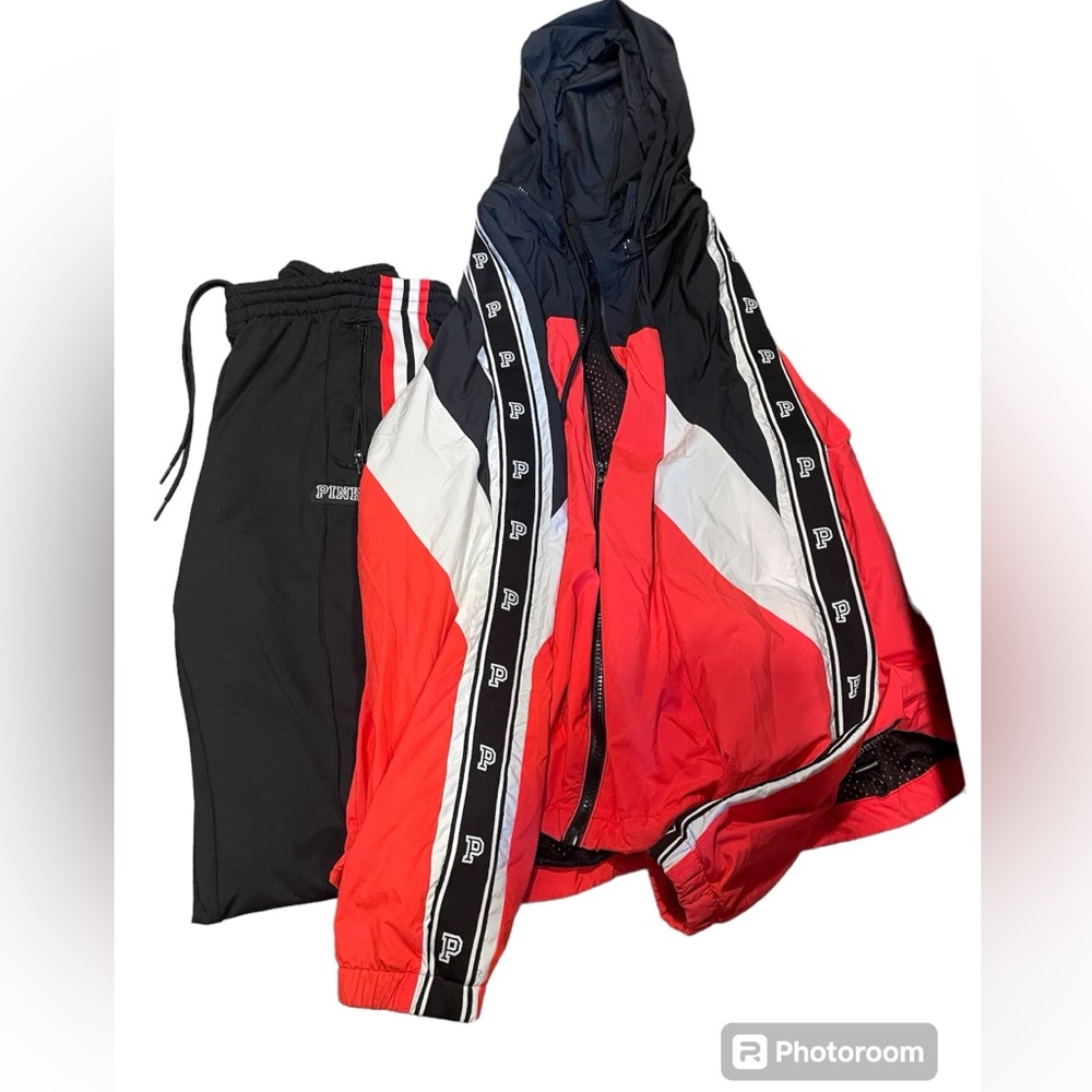 🪽🪽🖤🌺VSX PINK WINDBREAKER AND SWEATS SET